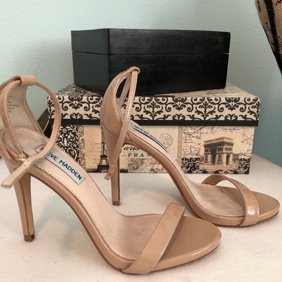 Steve Madden Shoes - Steve Madden Stecy Sandal in Nude
